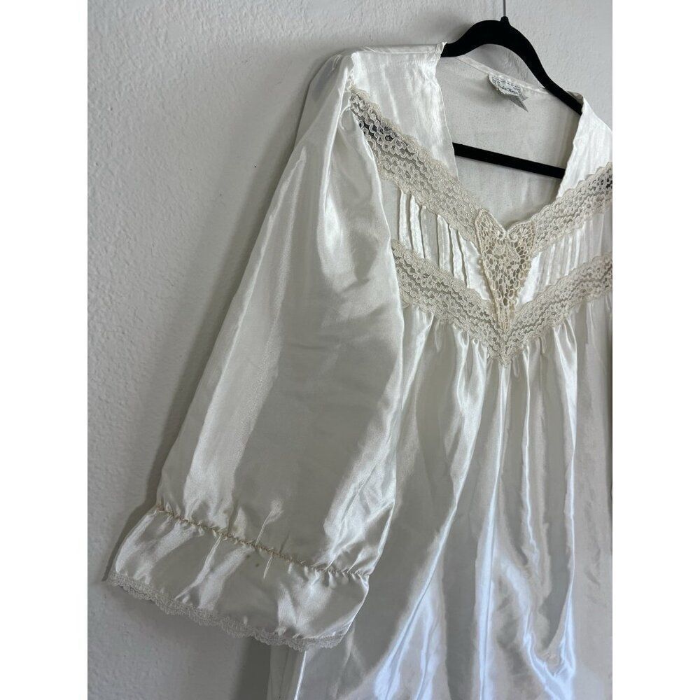 Sophia Morgan Vintage White Satin Nightgown Lace Embroidered Cottagecore Large - Picture 9 of 9